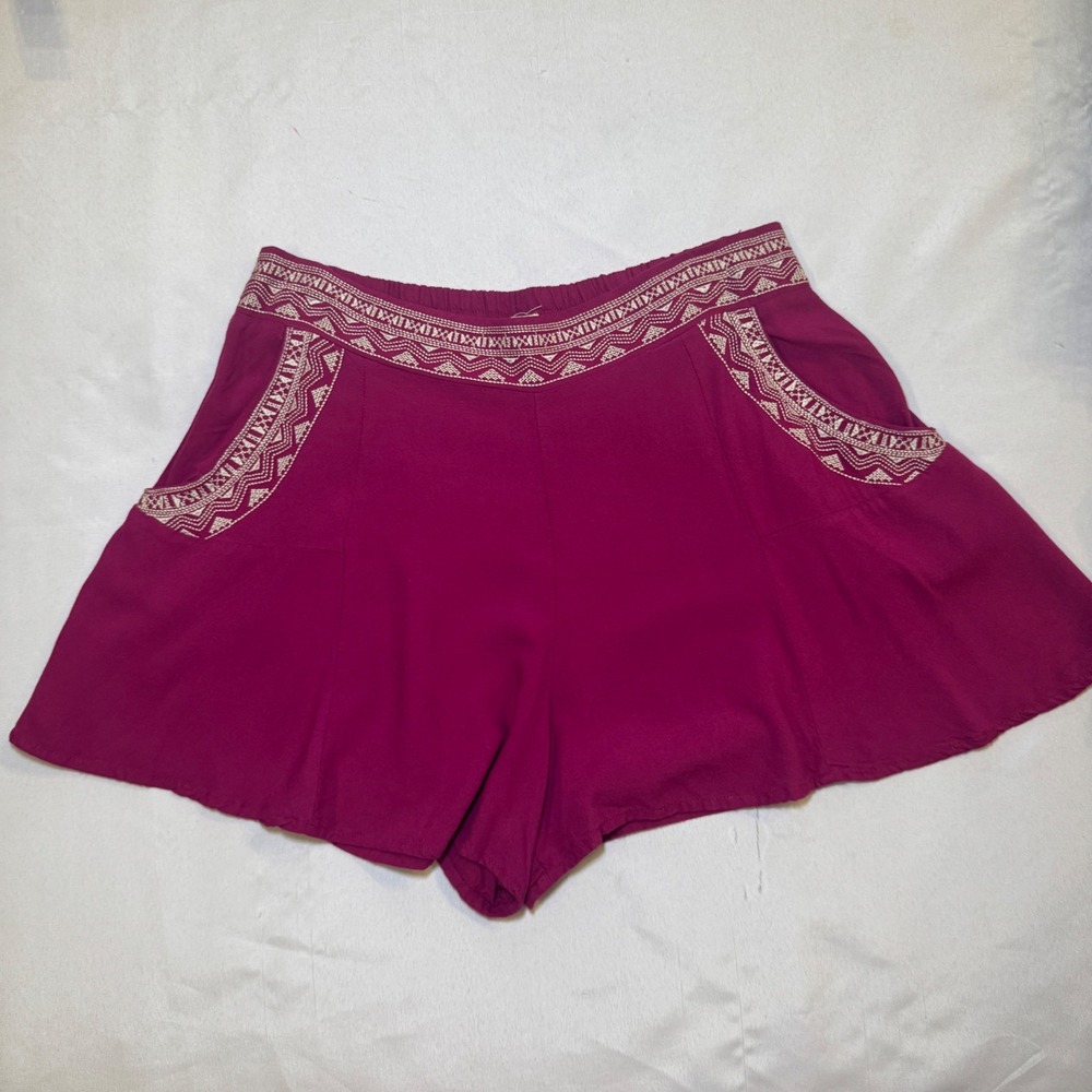 Hollister Magenta Flowy Embroidered Boho Shorts Womens‎ Medium Purple Festival